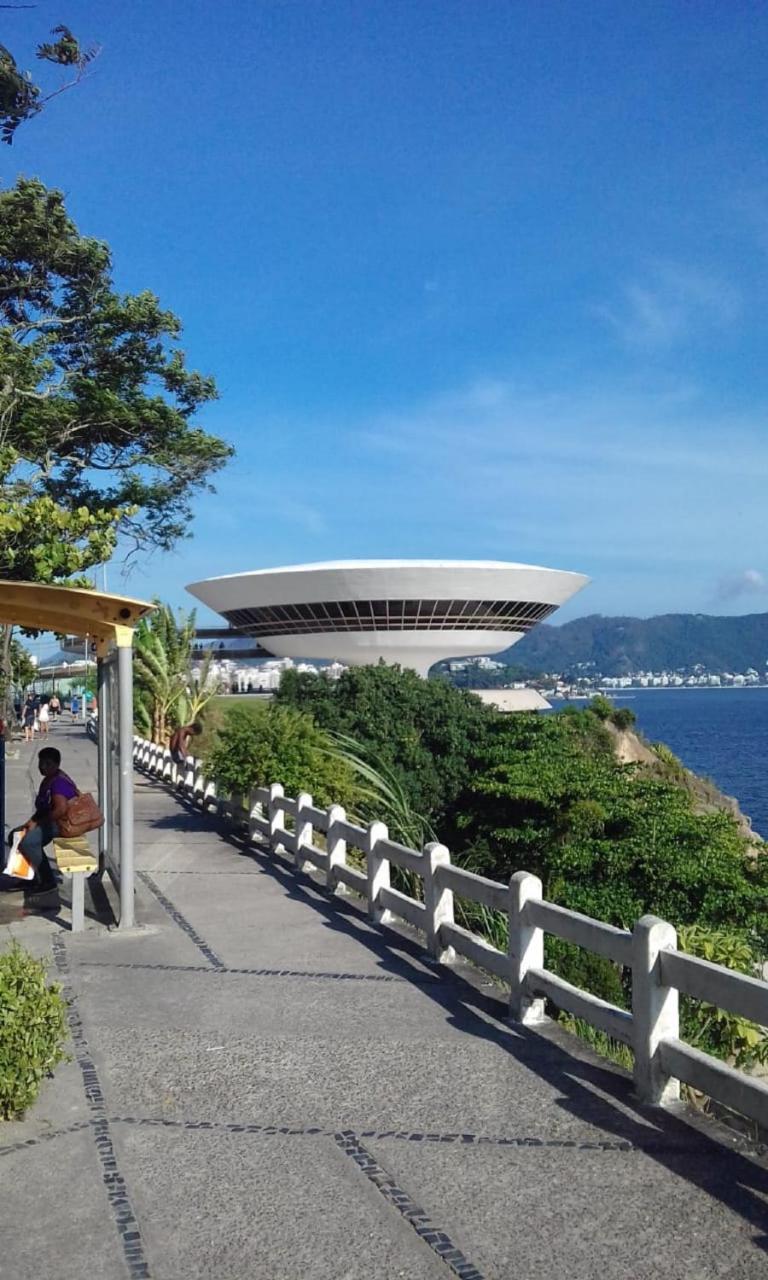 Brasileranza Hostel Niteroi Exterior photo